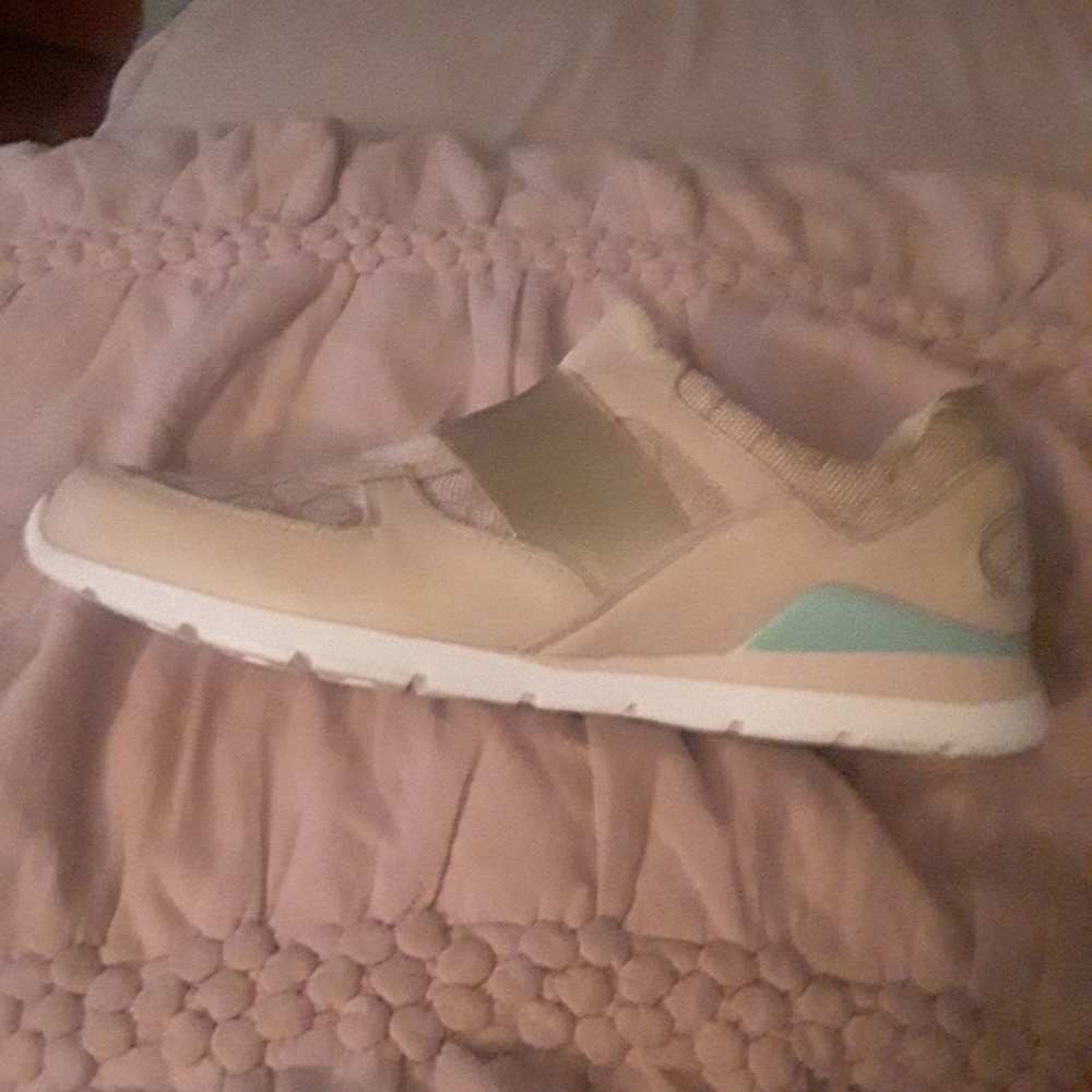 Ugg sneakers
